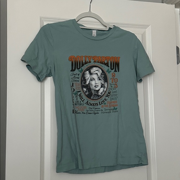 Dolly Parton tee - Picture 2 of 3